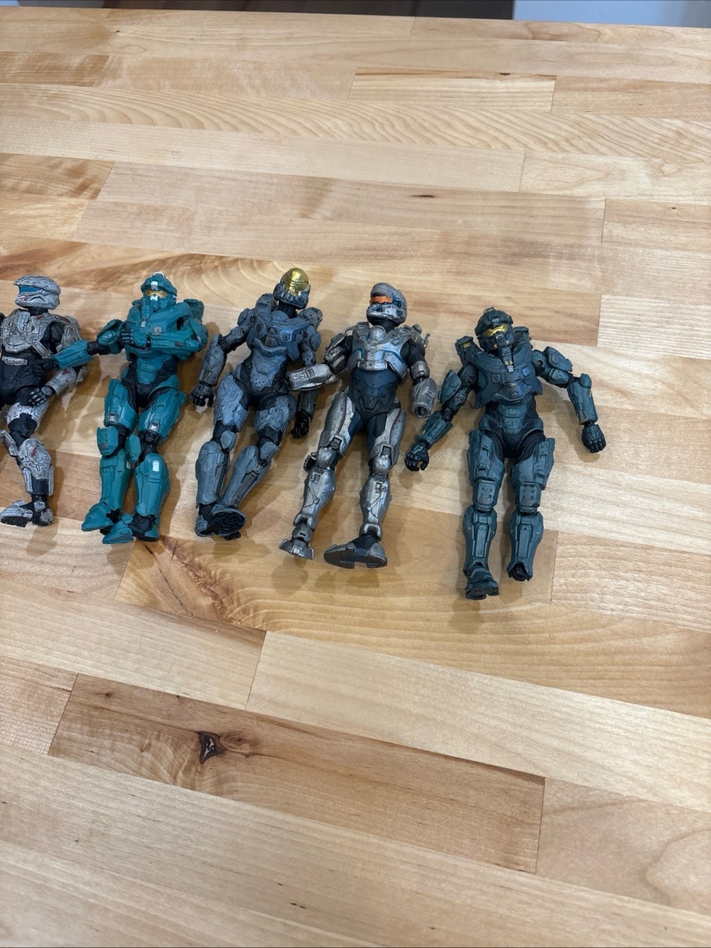 McFarlane Halo Reach Spartan Action Figure LOOSE LOT OF 5-3missing parts see pic